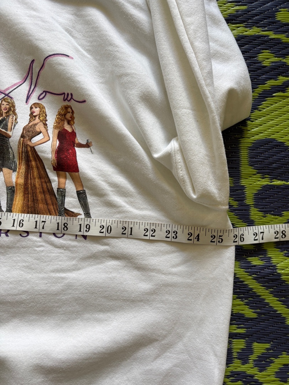 Taylor Swift Speak Now Taylor’s Version Sweatshirt XL White Crewneck Long Sleeve - Picture 9 of 10